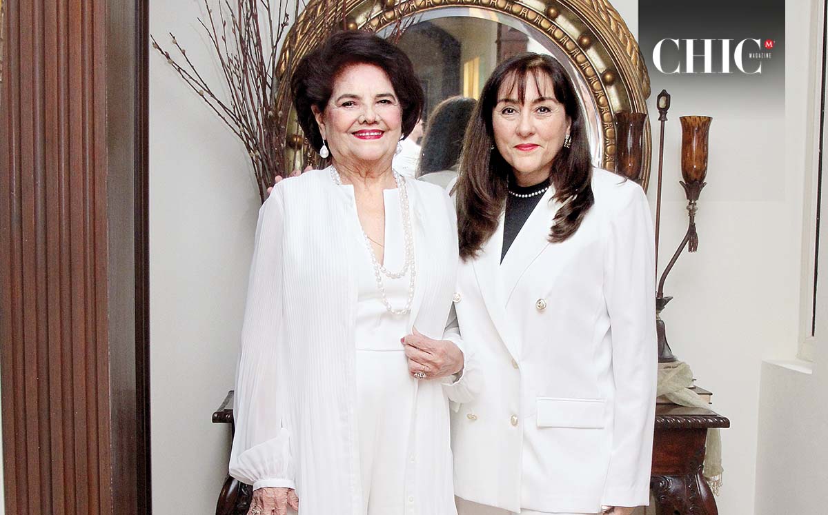 Elsa Vazquez y Olga de Elizondo