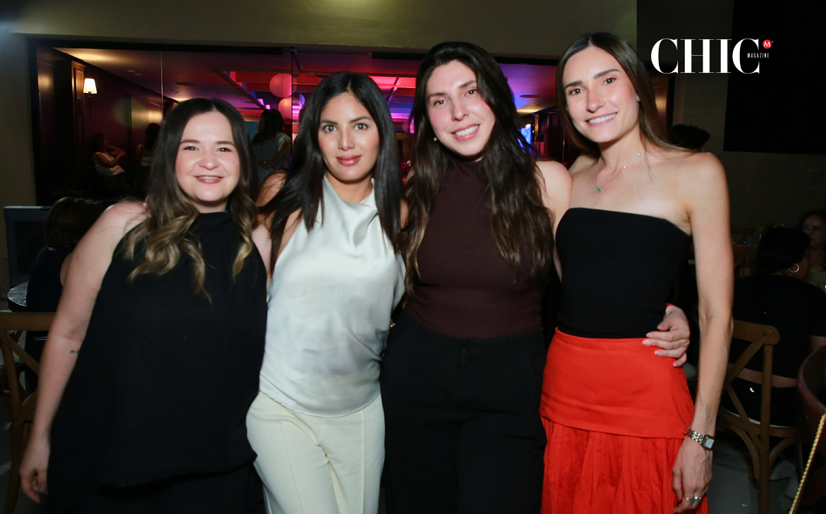 Alexa Ferriño, Karen Marrodi, Isabel Treviño  y Grethel Braña