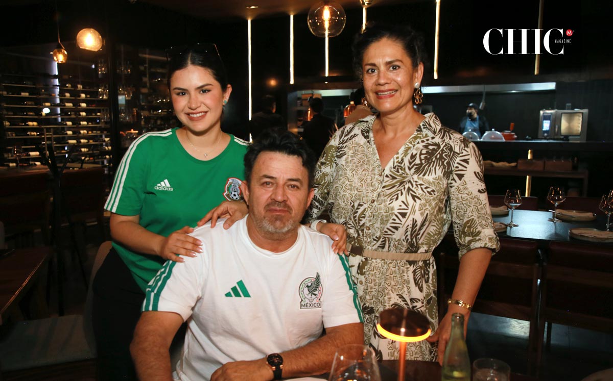 Ana Sofía Aguilera, Miguel Aguilera y Lulú Córdoba