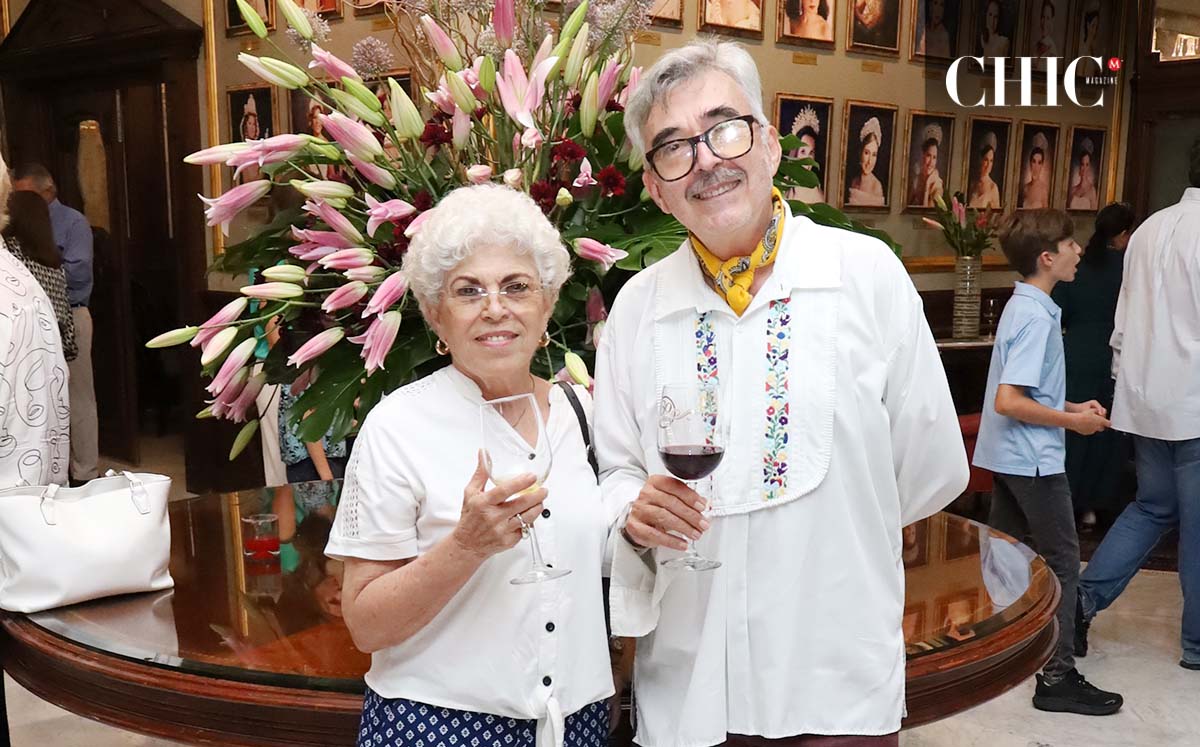 Ana Laura de Álvarez y Javier Álvarez