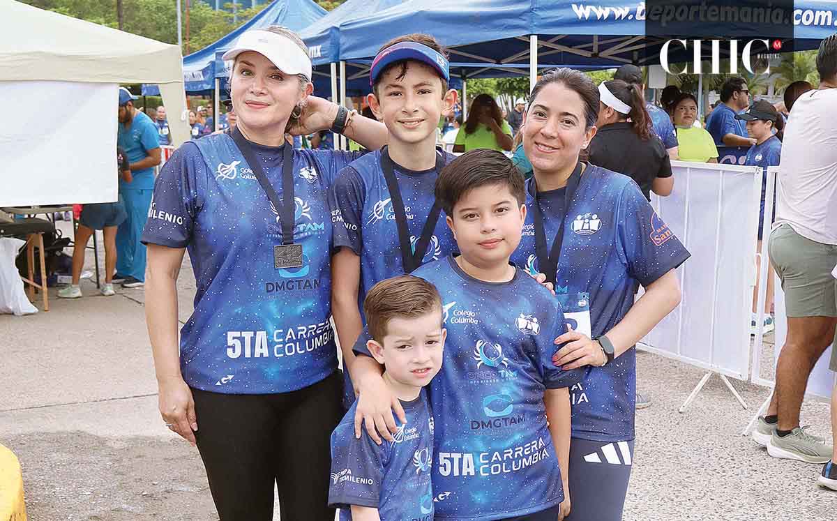Cinthia Prieto, Juan Carlos Davila, Mariana Segura, Diego Aguirre y Tiago Aguirre