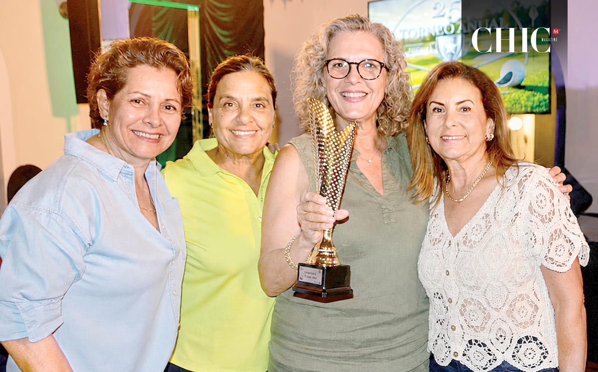 Eva Conteras, Neno Schekaiban, Marcela Pozo y Silvia Corripio