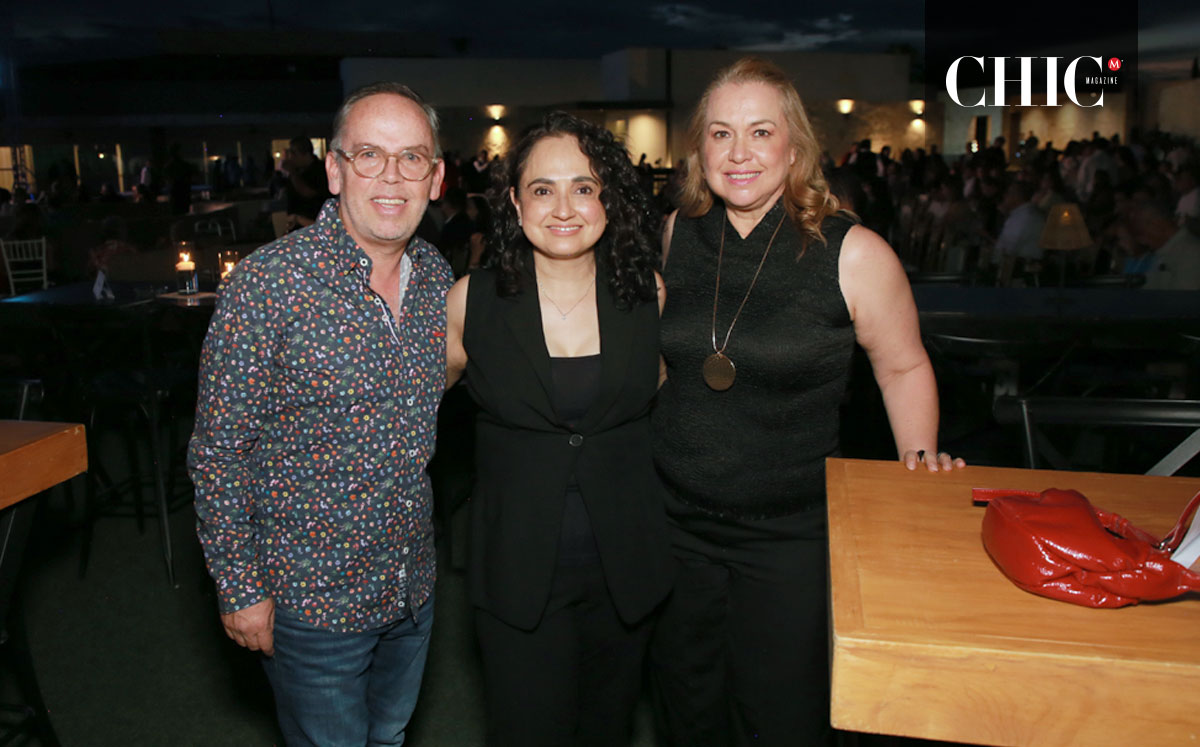 Roberto Fernández, Dora Alicia González y Lilly Gaona