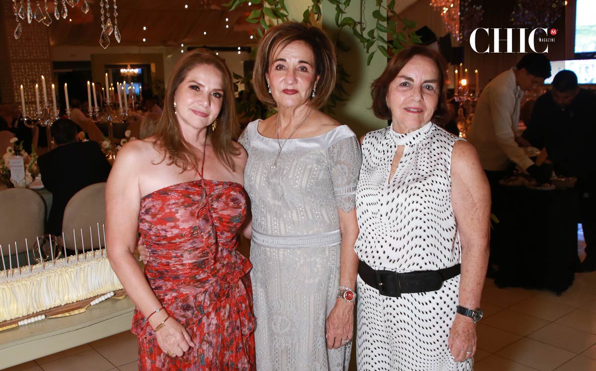 Silvia Garza, Lucrecia Martínez y Ale Leal