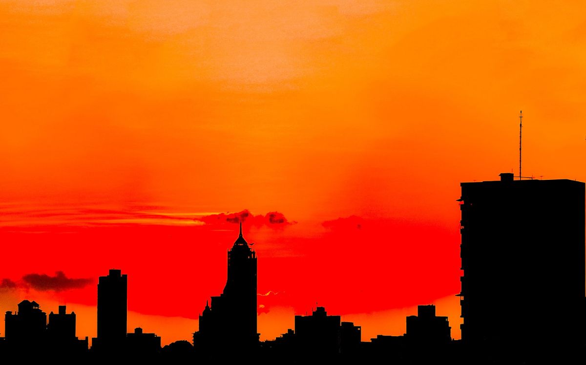 SMN alerta por dos ondas tropicales y calor extremo en México; ¿qué estados se verán afectados? (Foto: Pexels)