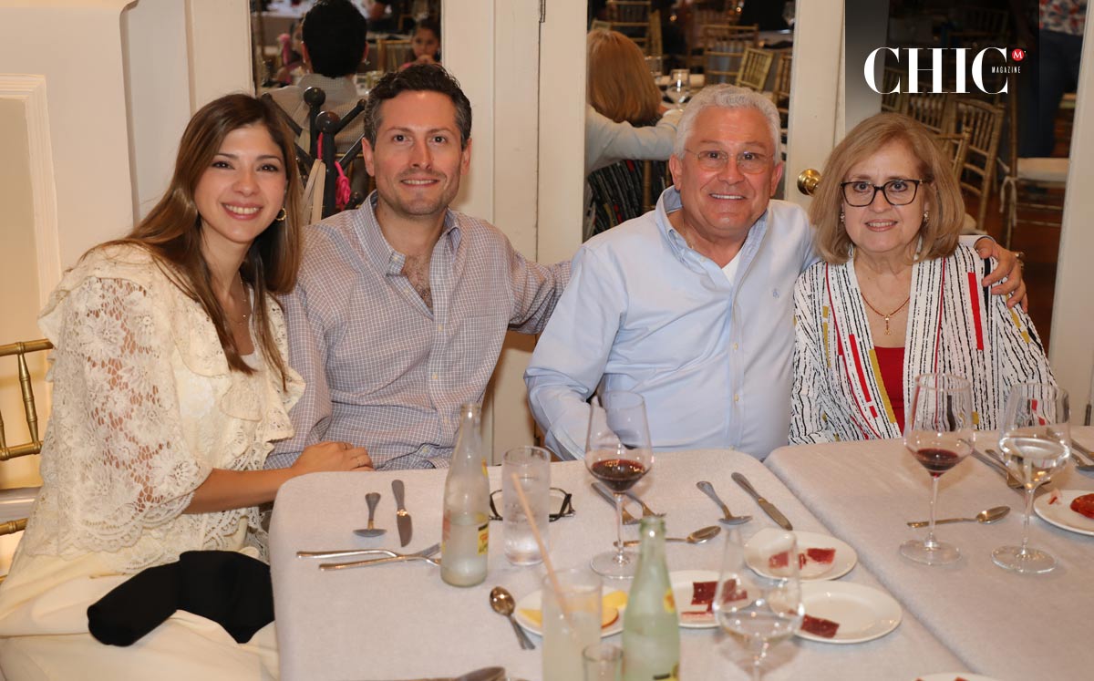 Ana Sofía Leal, Marcelo Guerra, Nicandro Guerra y Leonor Salinas