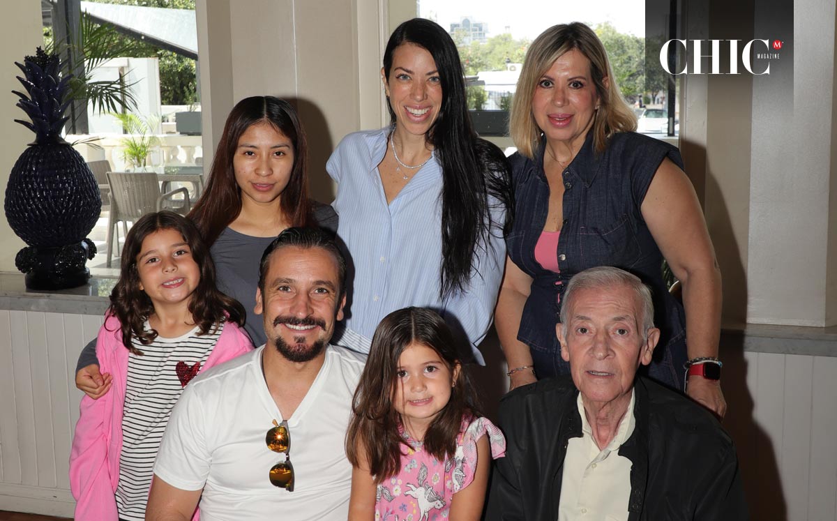 Citlali Vázquez, Anika Berard, Carlos Berard, Erika Arcaute, Charlotte Berard, Gabriela Arcaute y Carlos Berard