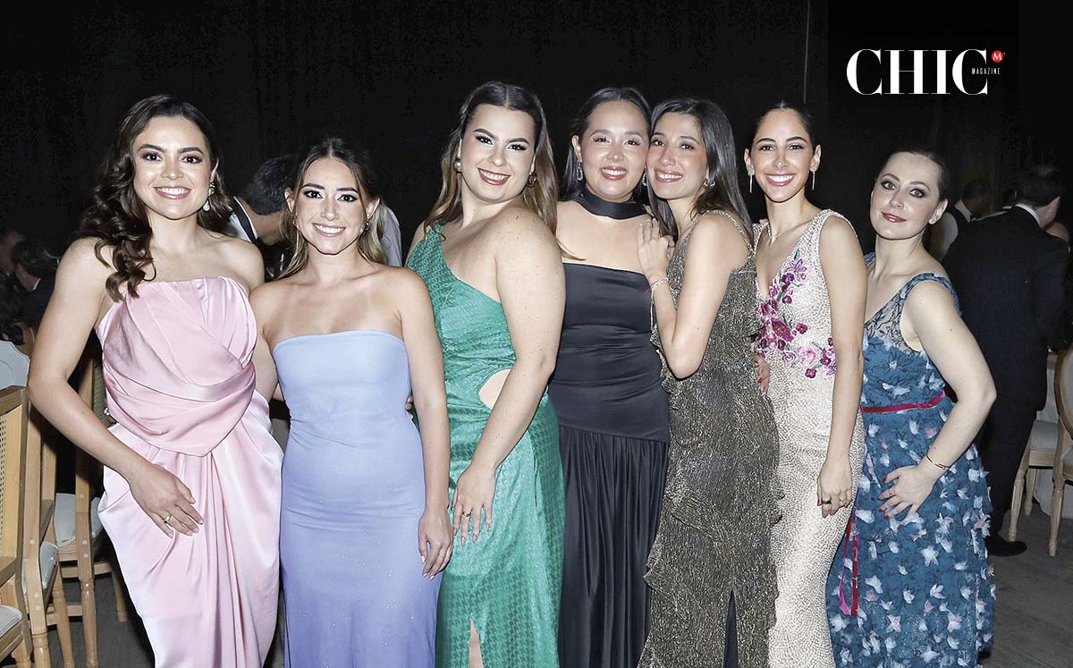 Marifer Carrillo, Marijose Murillo, Sofia Aragon, Regina Hinojosa, Monica Arriaga, Leyla Feres y Zalma Rage
