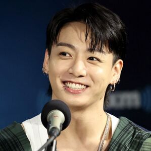 Condenan a prisión a mujer que acosó a Jungkook, miembro de BTS (Foto: Getty Images)