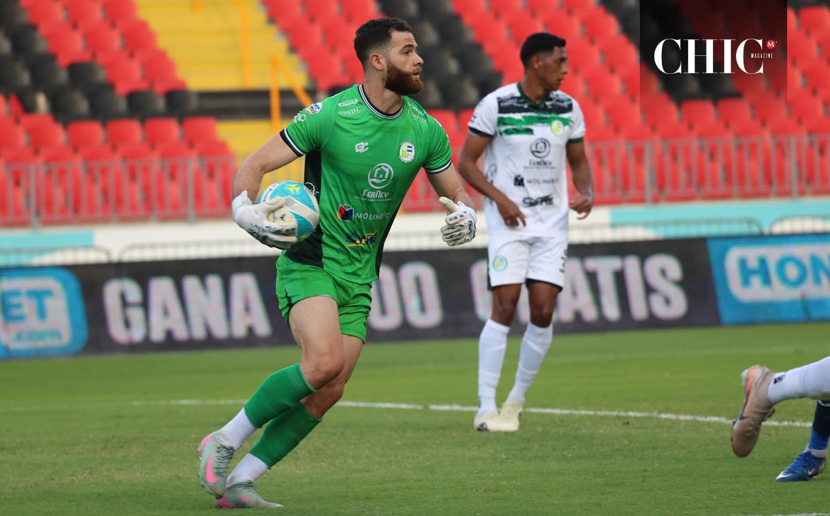 El futbol soccer siempre ha formado parte de la vida de Enrique Facusse / Foto: Cortesía