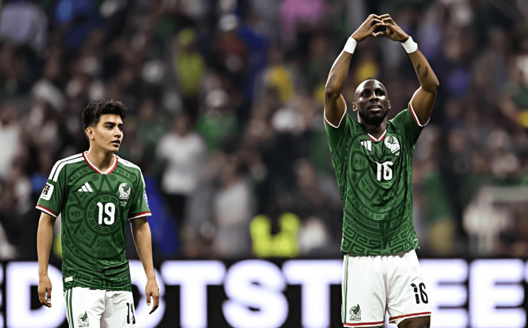 Gilberto Mora y Julián Quiñones (Imagen Getty)