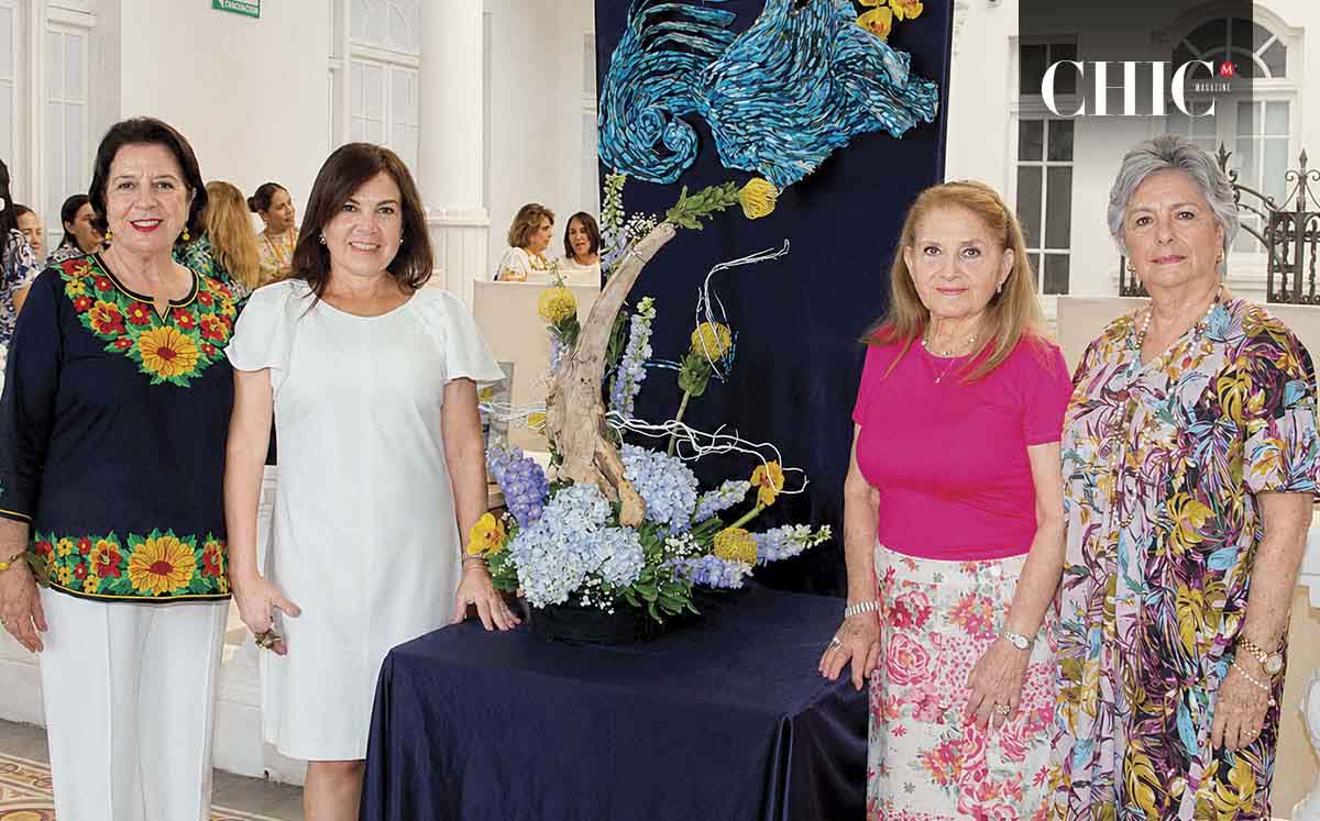 Elvia Holguera, Delia de Leon, Queta Siller y Hortensia Menendez