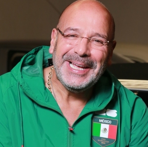 Entre risas y anécdotas de viajes, Marcial Herrera comparte su faceta más personal  Foto: Omar Valdez