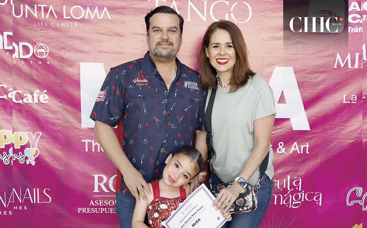 Memo Moya, Ana Marcela Moya y Alejandra Castro