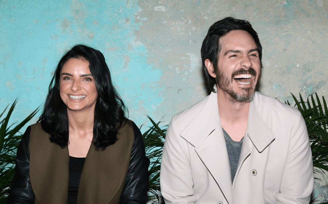 Aislinn Derbez y Mauricio Ochmann (Imagen Getty)