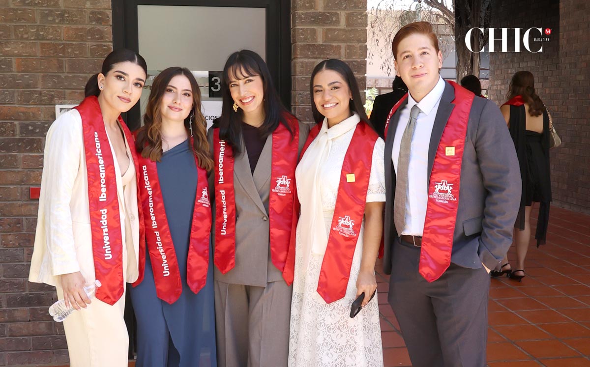 Isabel, Lucía, Mariana, Priscila y Marcos