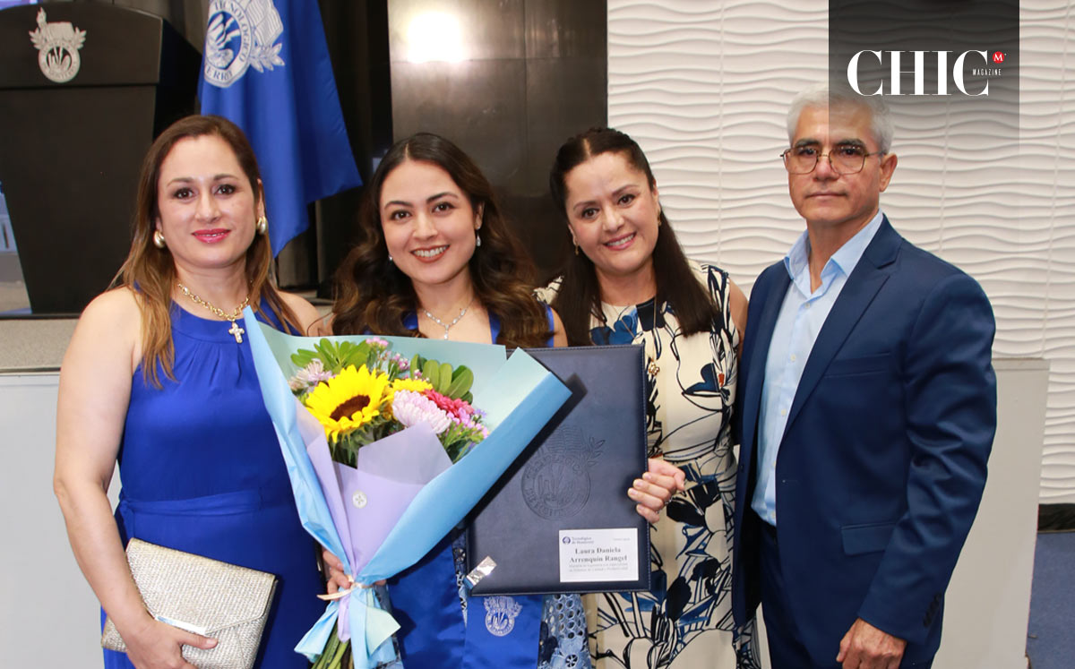 Laura, Daniela, Elizabeth Arrequín y Miguel Blanchet