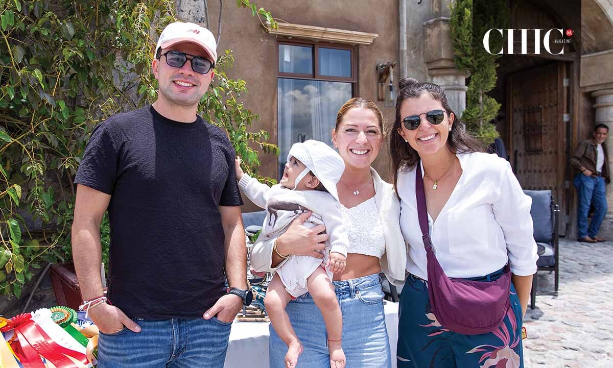 Julio Aymerich, Alejandra De Ita e Isabela Caballero