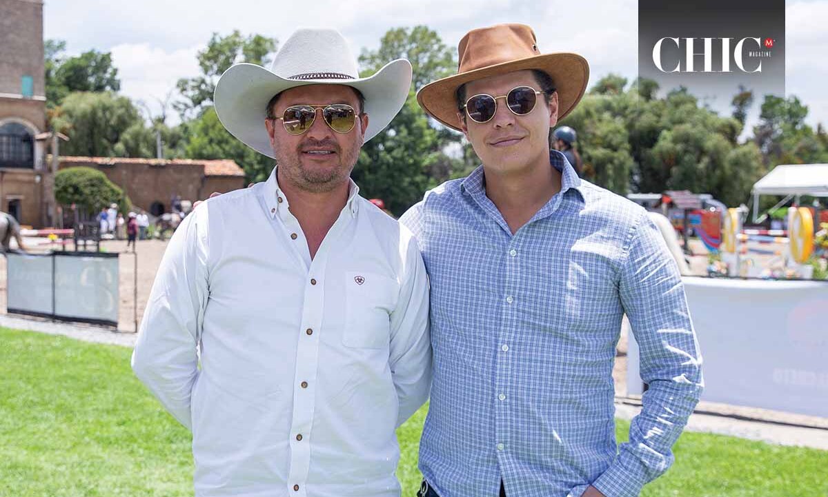 Jonathan Camacho y Víctor Mendiola