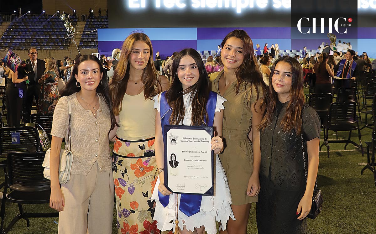 Amelia Farías, Sofía Tamayo, Natalia Ayala, Raquel Valdés y Maki Garza