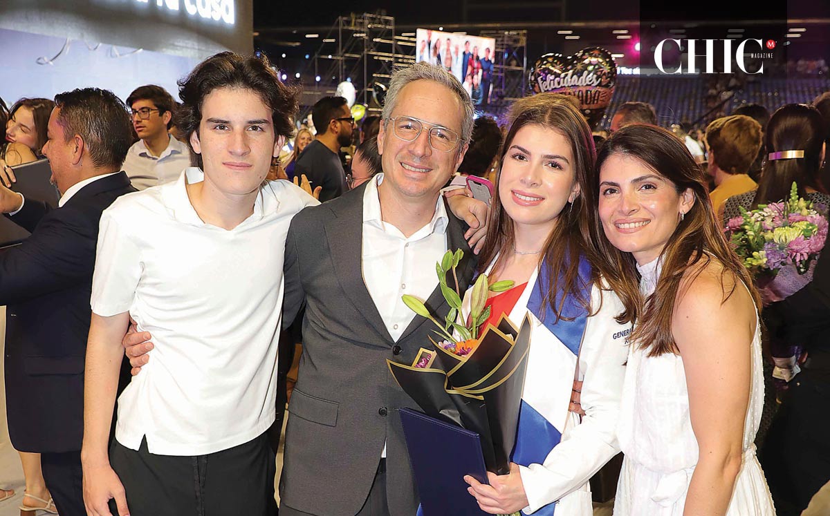 Antonio Tourrent, Guillermo Tourrent, Gabriela Tourrent y Gaby Chao