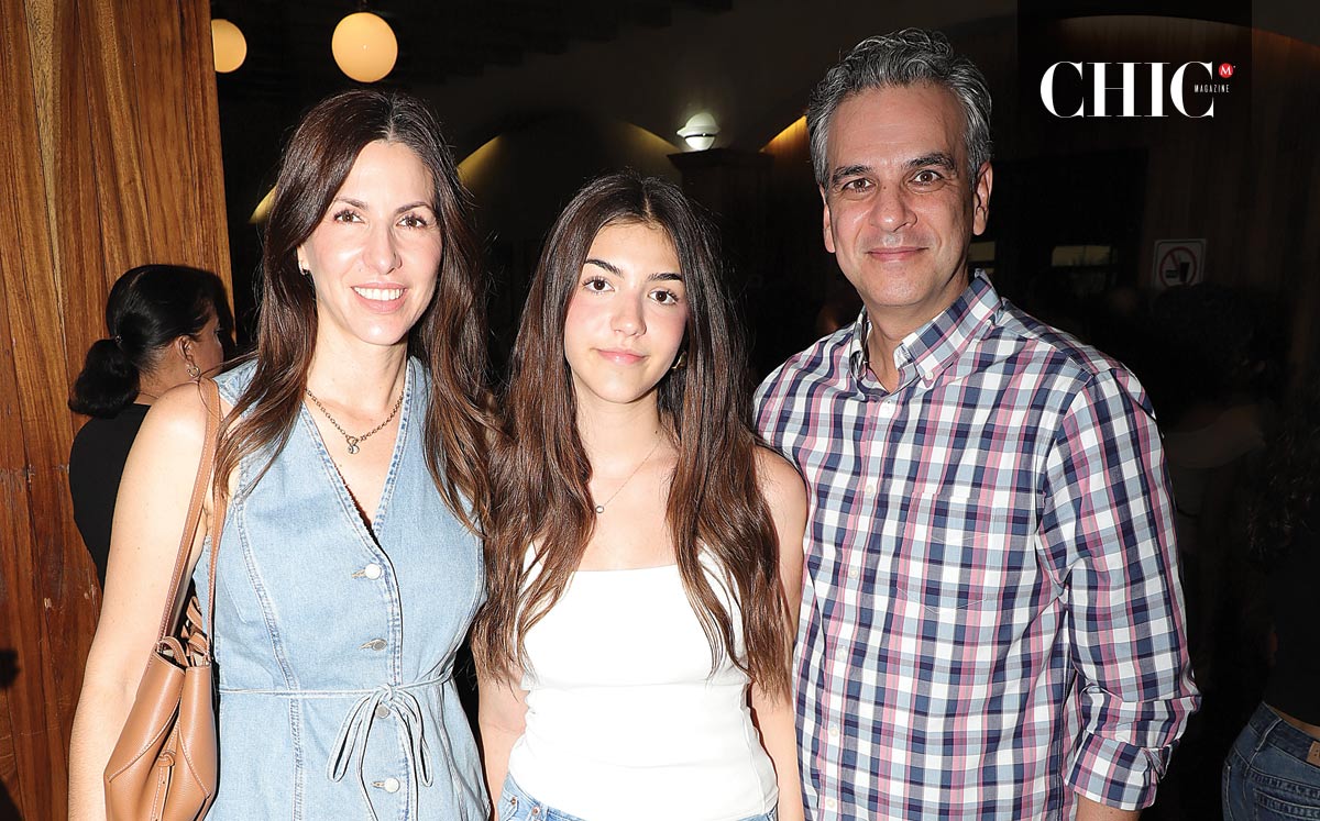 Marisa Álvarez, Victoria Rodarte y Roberto Rodarte
