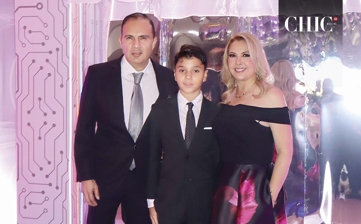 Roberto Razo, Robert Razo y Nora Salas