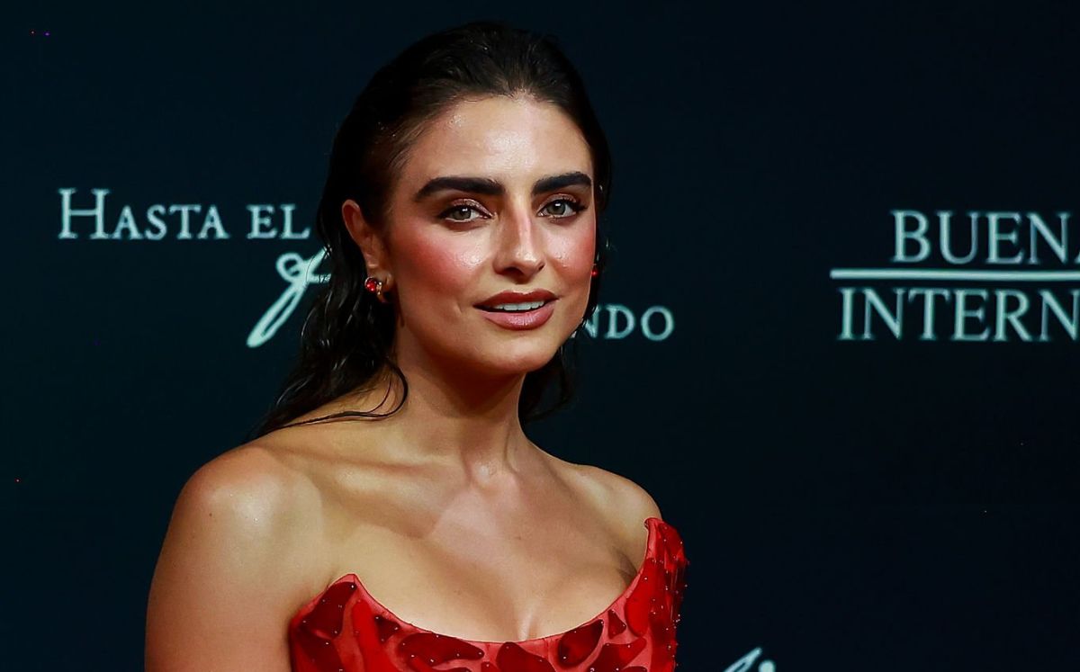 Aislinn Derbez en la premiere de “Hasta el fin del mundo” en CDMX (Foto: Getty)