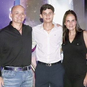 José Alejandro Alvear, José Alejandro Alvear e Ivonne Feres