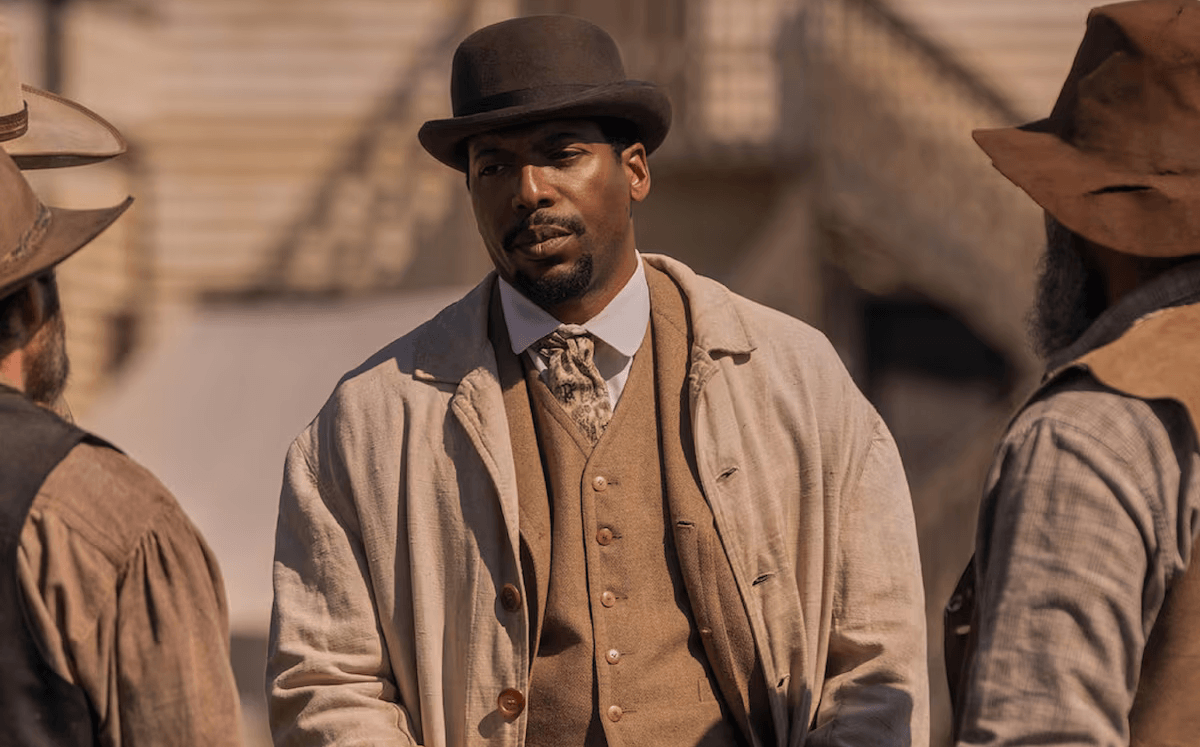 Jocko Sims como el doctor George Tann (Imagen Netflix)