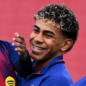 Lamine Yamal y su hermano (Imagen Getty)