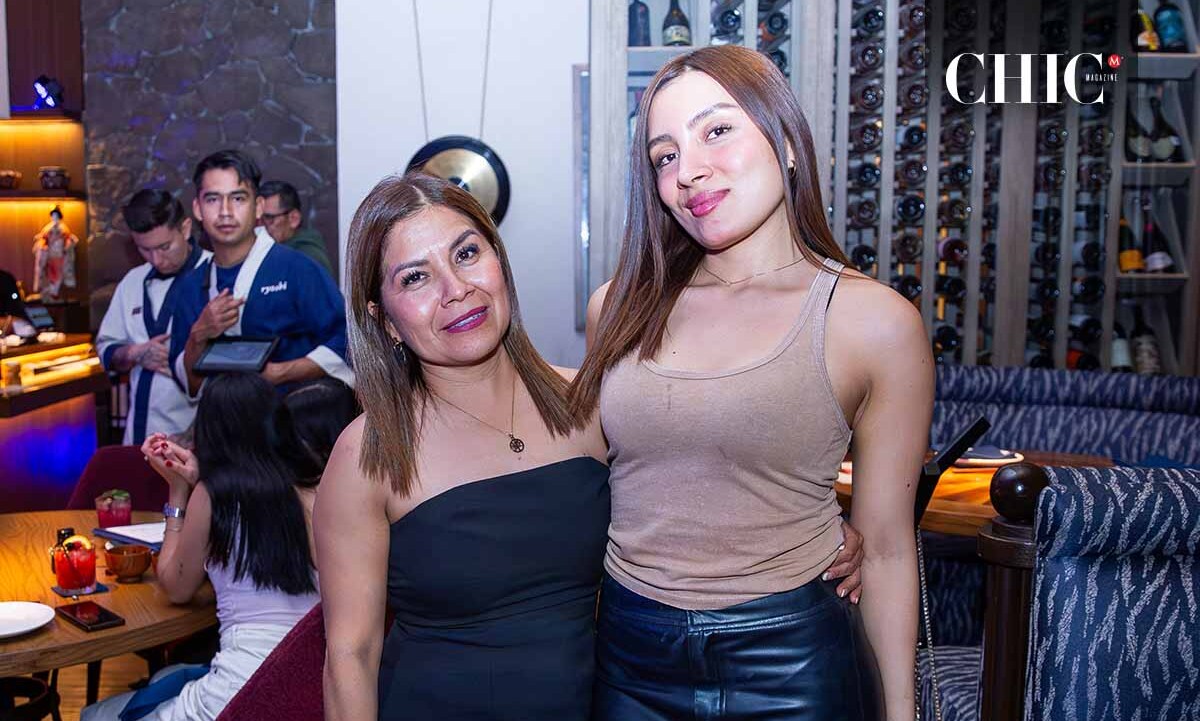 Eneida Bello y Stephanie Somohano