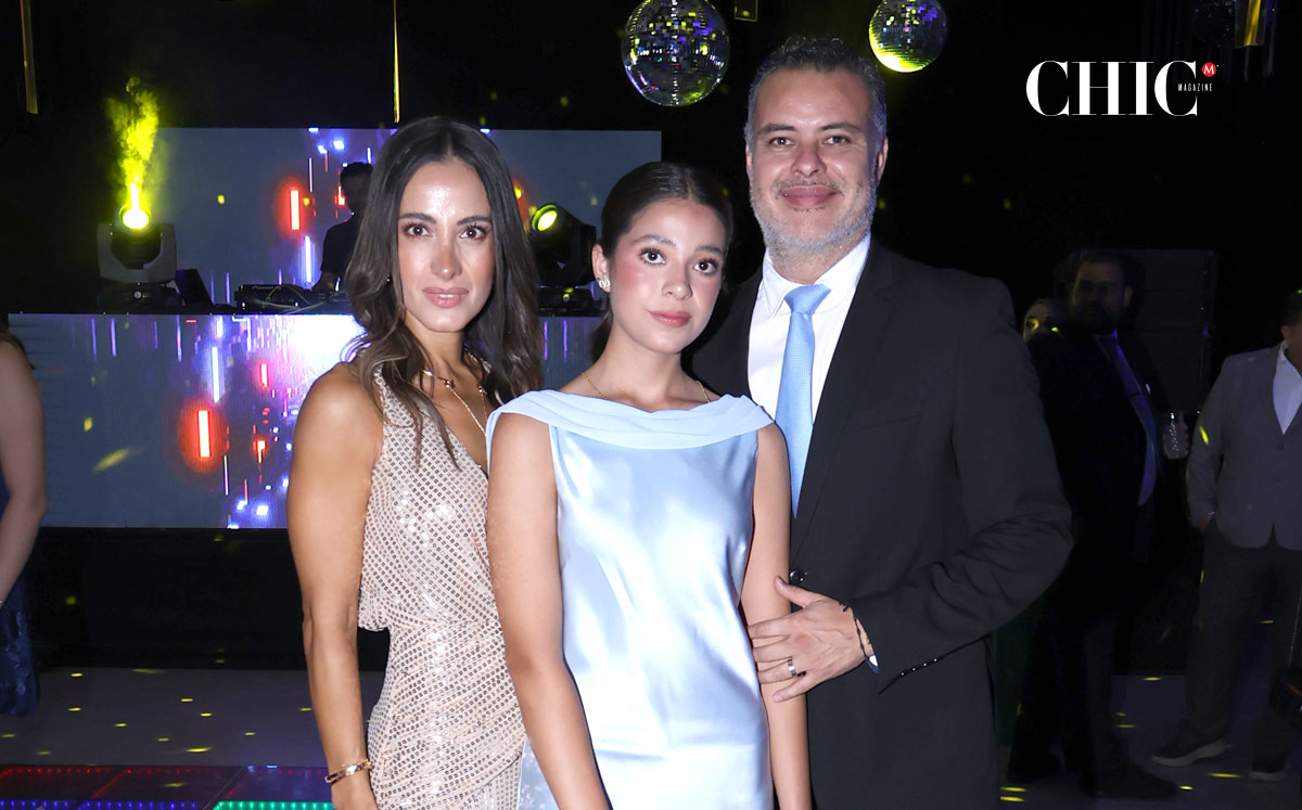 Daniela, Isabella y Guillermo Serrano