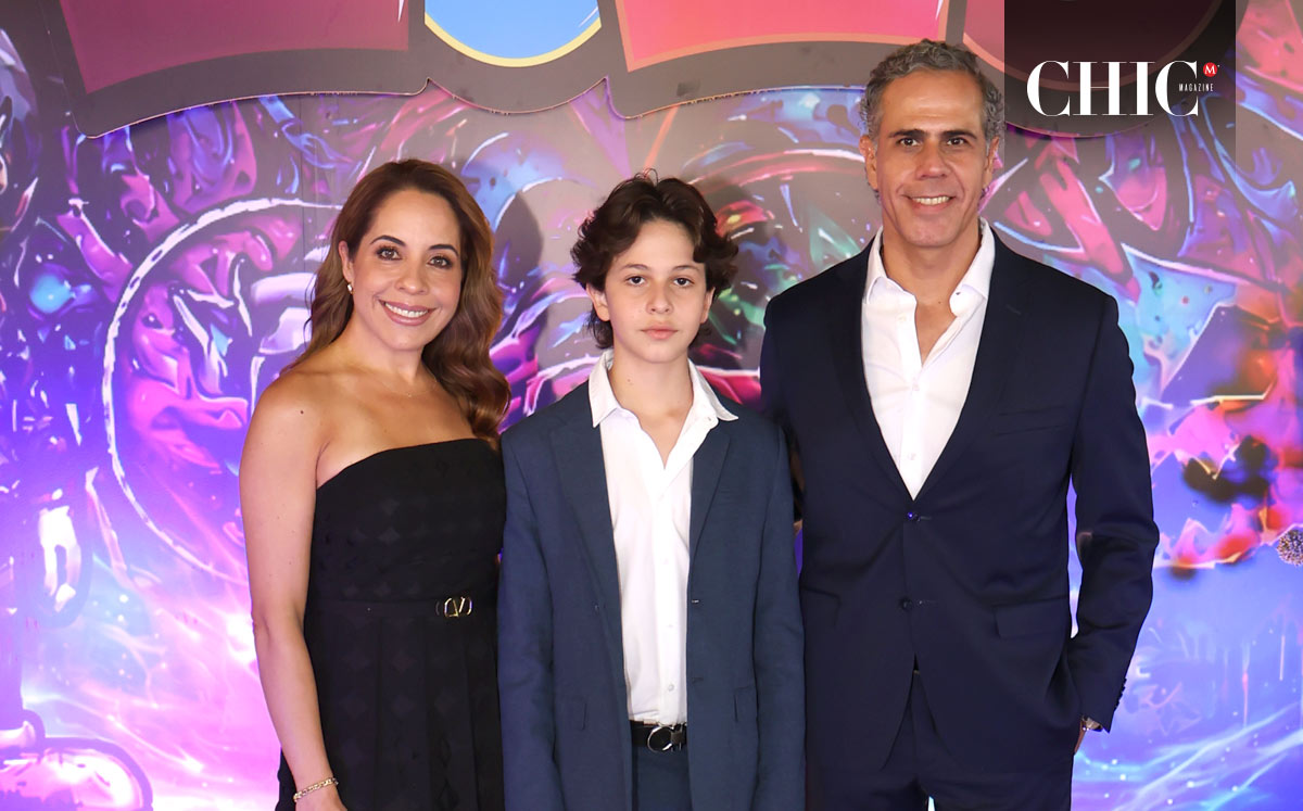 Mary Carmen Martínez, Daniel y Guillermo Arratia