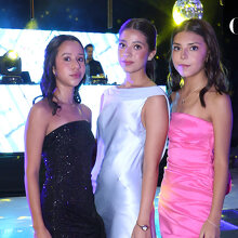 Natalia, Isabella y María Isabella