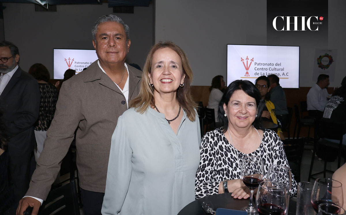 Omar Escobedo, Lupita Richards y Gaby Nava