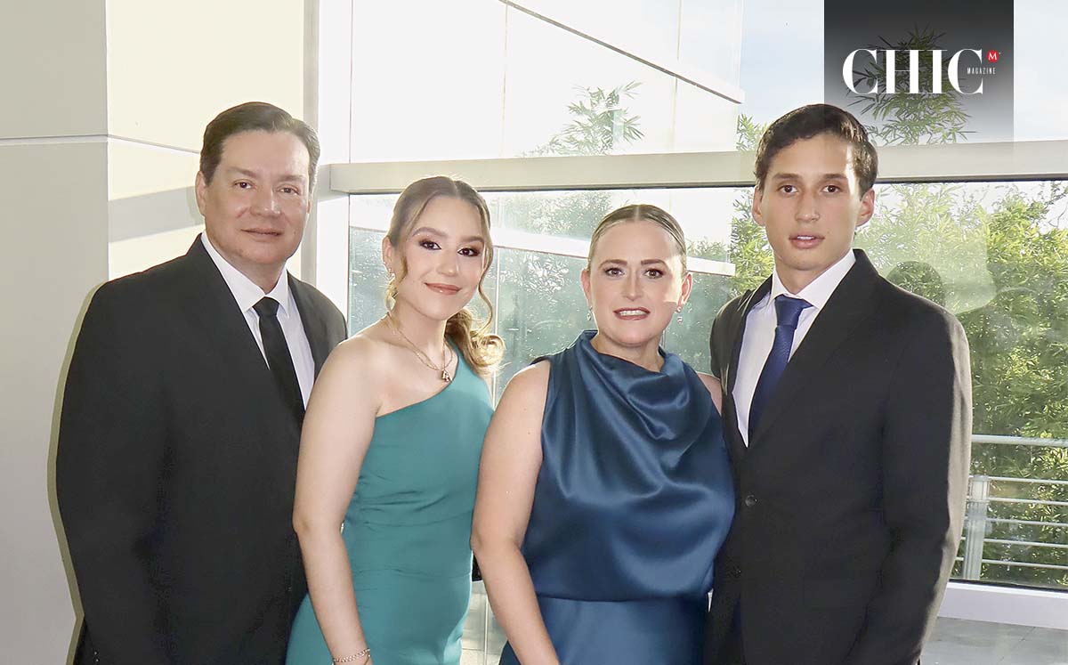 José Luis Ortiz, Regina Ortiz, Marisol de Ortiz y Tuty Ortiz