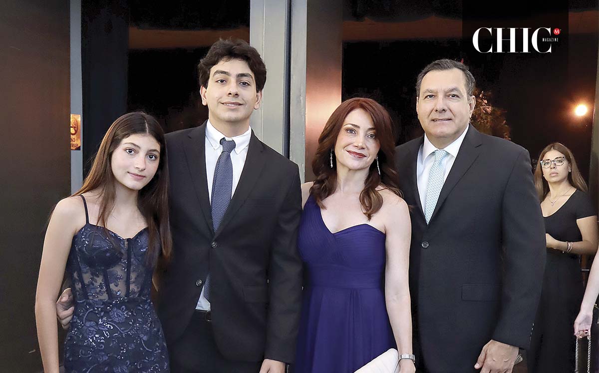 Rebecca Vázquez, Antonio Vázquez, Sandra Ruiz y Antonio Vázquez
