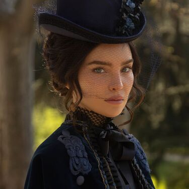 HBO Max revela las fotos oficiales de Belinda como "CARLOTA" (Foto: Cortesía)
