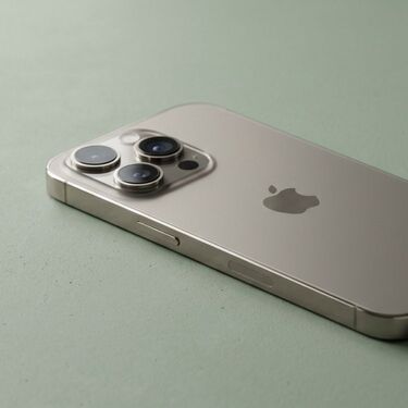 ¿Apple cambiará la pantalla del iPhone 18 Pro Max? Esto se sabe (Foto: IA)