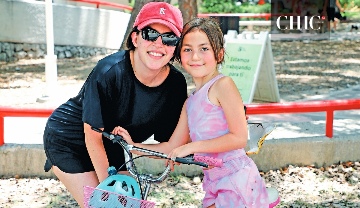 Katia Treviño y Elena de Gano / Foto: Roberto Alvarado