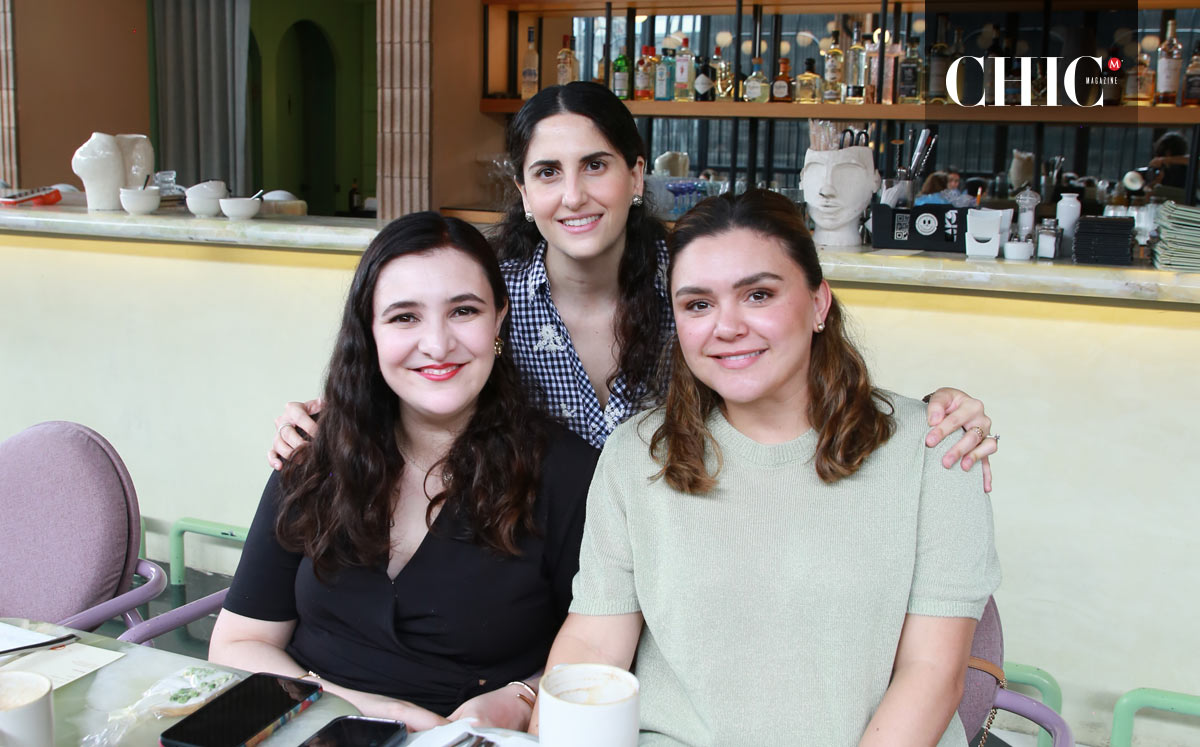 María Chamán, Marlene Papadópulos y Caro Estrella