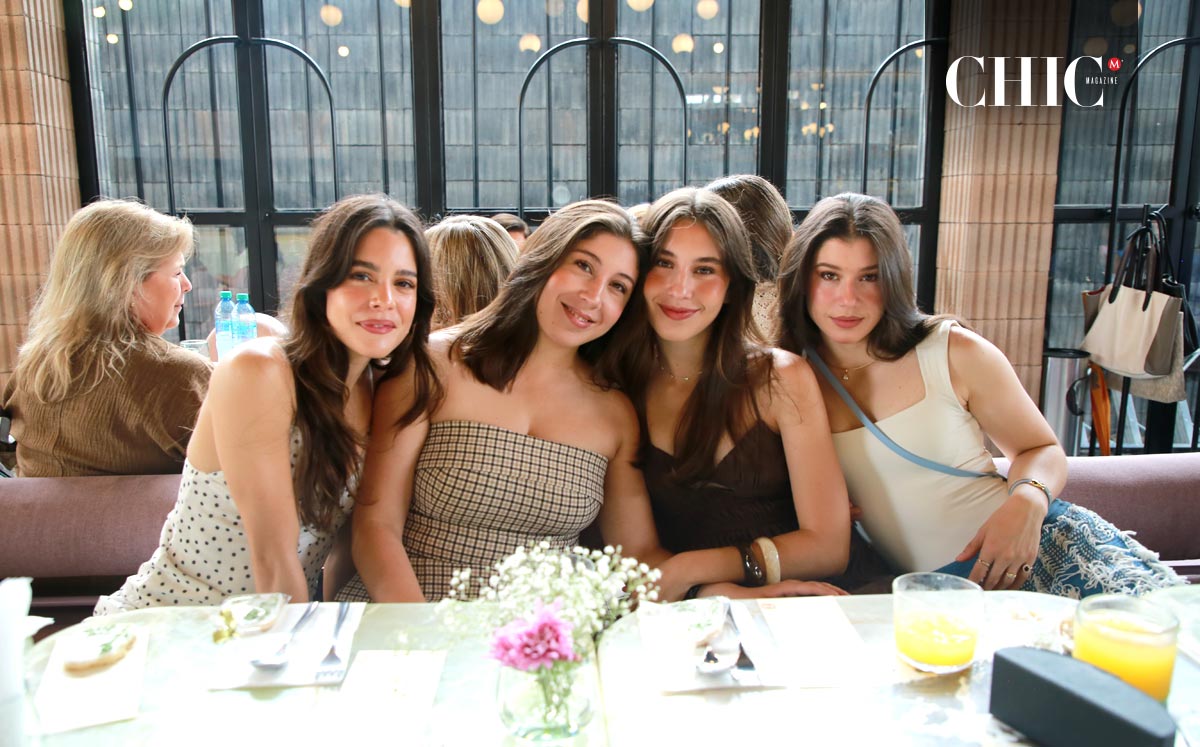 Milú Pérez, Valeria Gilio, Caterina Gilio y Pía Gilio