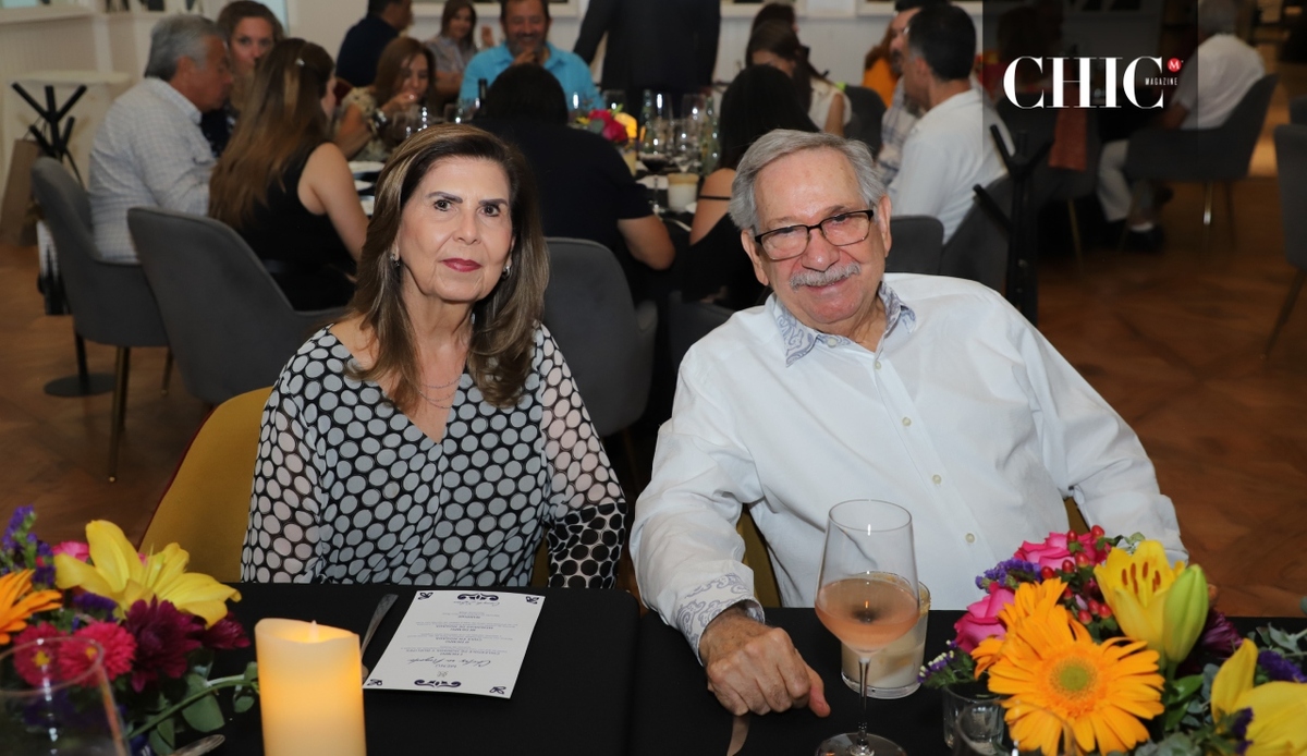 Nora Nelly Cantú de Ayala y Gerardo Ayala