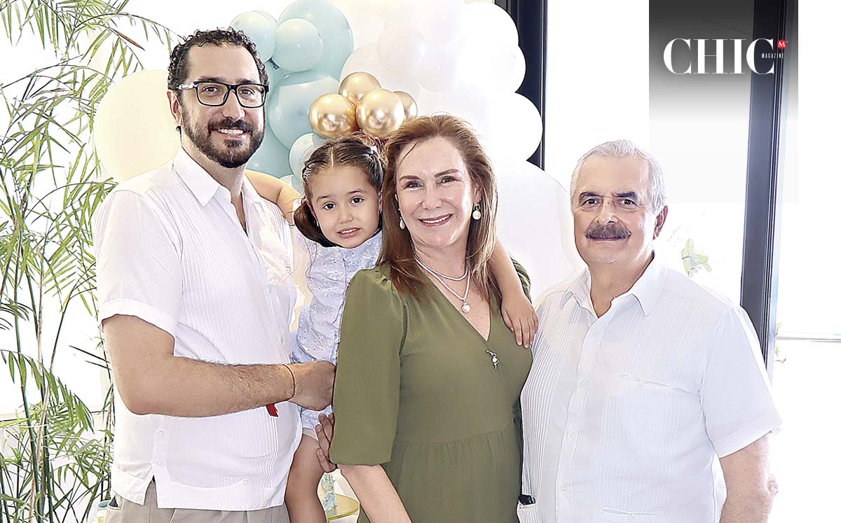 Nicanor Fernández, Jessy Fernández, Cecilia de Fernández y Nicanor Fernández