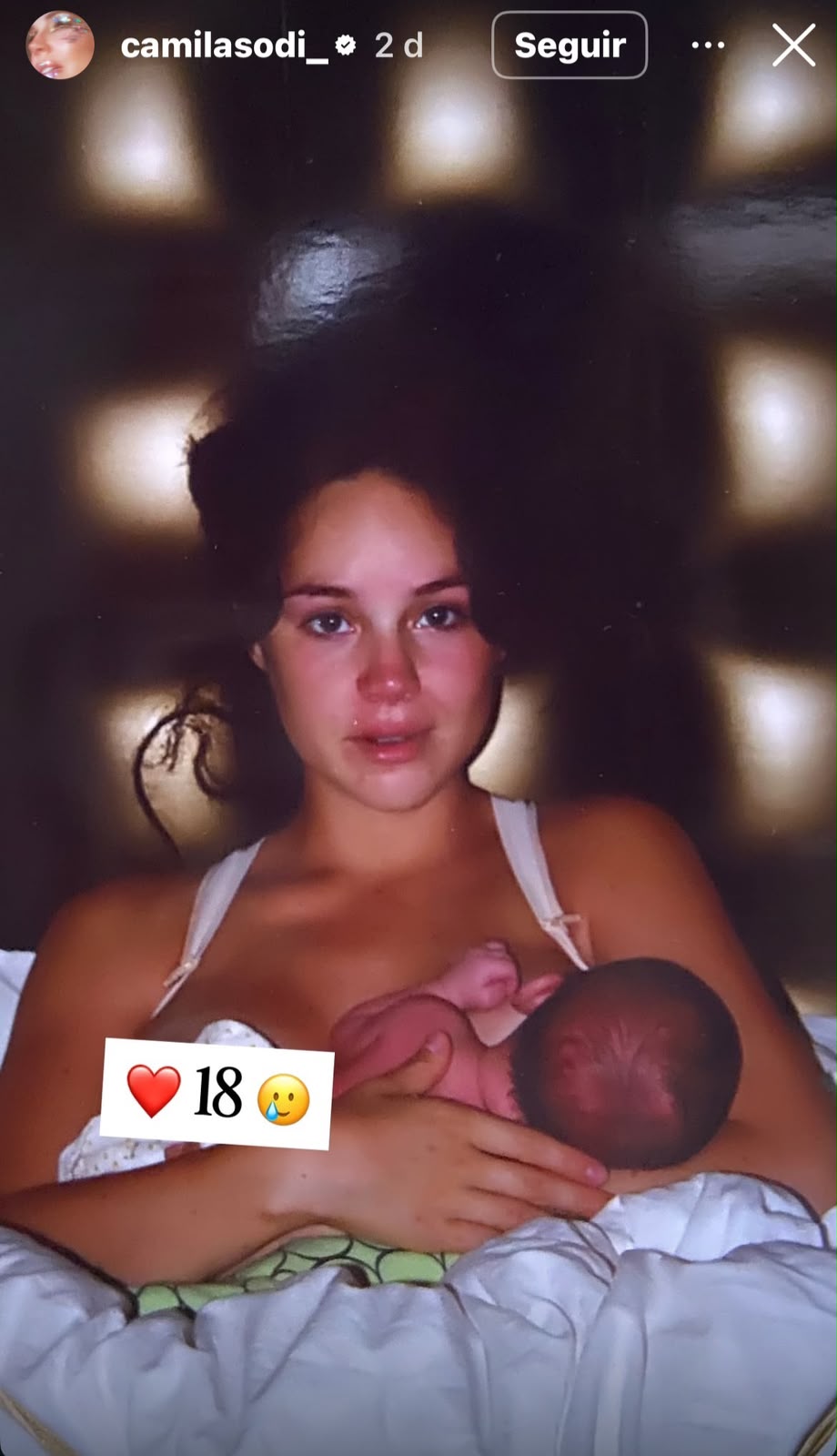 Camila Sodi felicitando a su hijo  (Imagen Instagram)