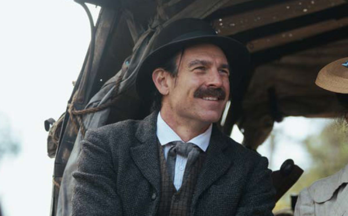 Rohan Nichol como Mr McSwat (Foto: Netflix)