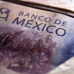 Si tienes dudas sobre el estado de un billete, Banxico ofrece un servicio gratuito de canje. (Fotos: Pexels)