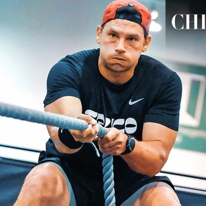 Juan se esfuerza durante un entrenamiento intensivo, demostrando la potencia y la pasión de TRUCO / Foto: Cortesía