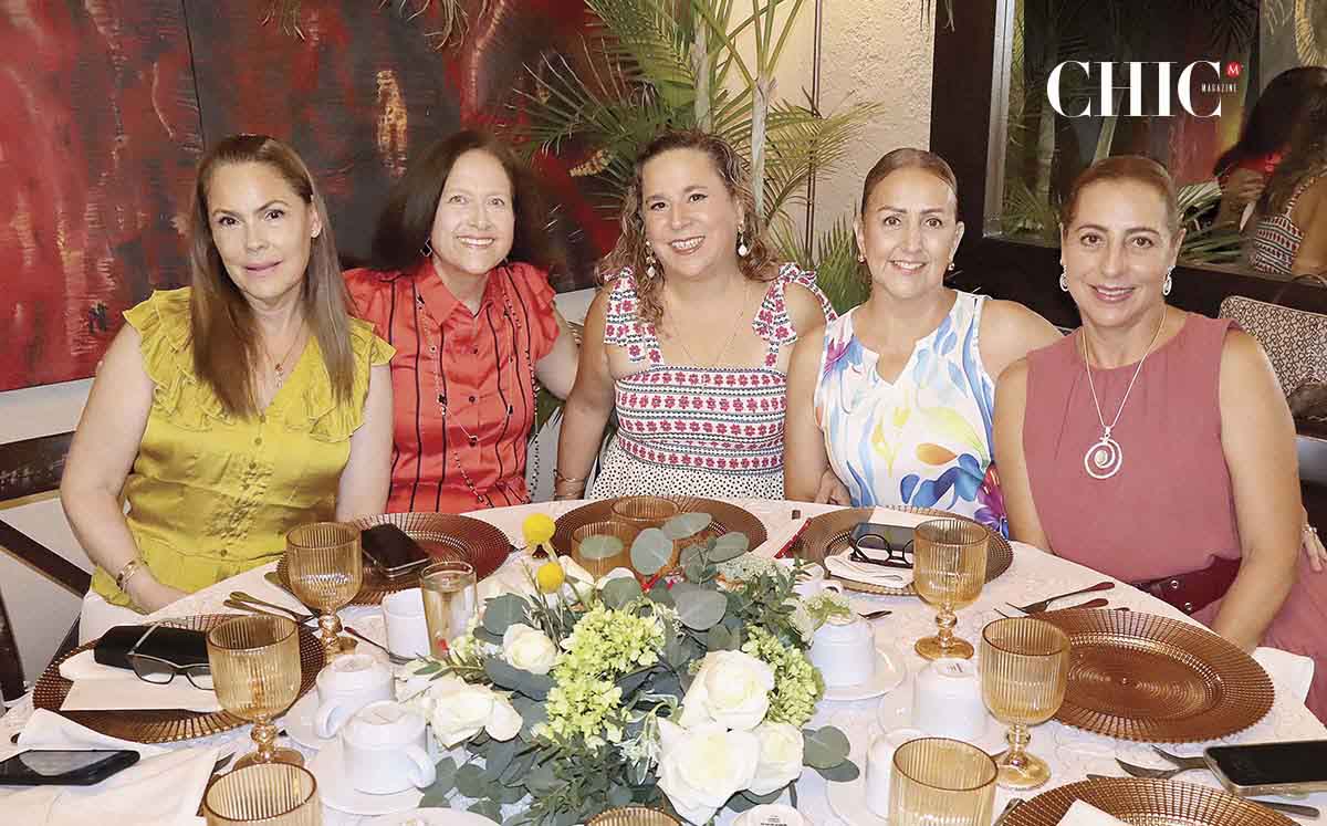 Gloria De Altamirano, Mónica De Luna, Mónica Castellanos, Susana Cardenas Y Celinda Fayad